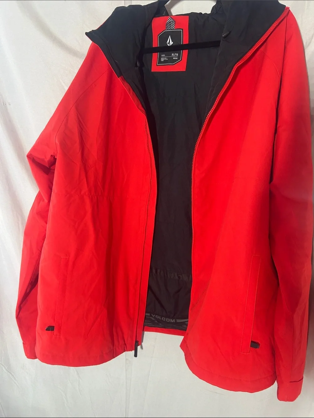 Volcom Red and Black Insulated Ski Snowboard Jacket